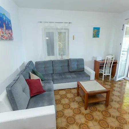 Juranov Apartment